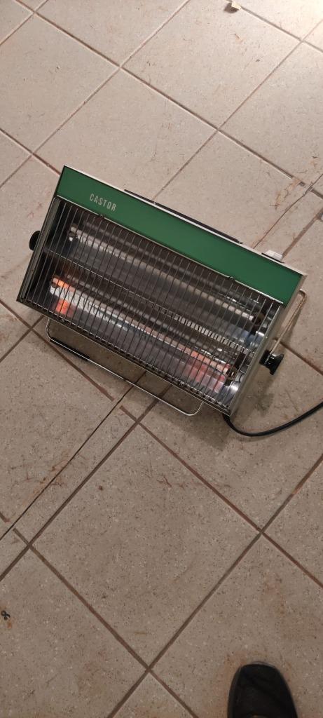 Castor infraroodwarmer 1500W, Doe-het-zelf en Bouw, Verwarming en Radiatoren, Gebruikt, Radiator, 800 watt of meer, 30 tot 80 cm