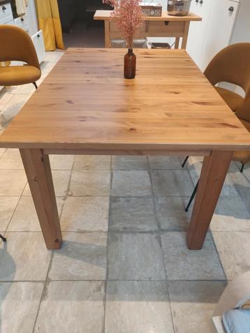 Uitschuifbare eettafel - massief hout beschikbaar voor biedingen