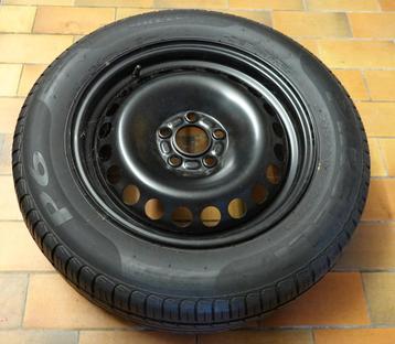 Reservewiel Pirelli 215 60 R16 99H + stalen velg Ford Galaxy disponible aux enchères