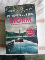 Lucinda Riley: Storm DE ZEVEN ZUSSEN, Boeken, Ophalen of Verzenden, Zo goed als nieuw