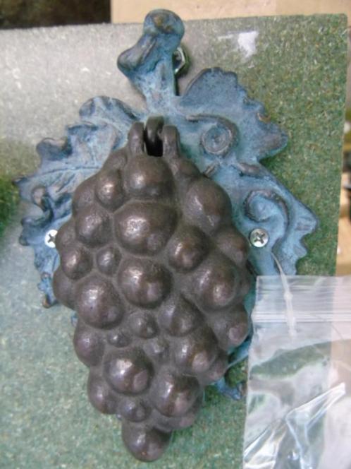 Klopper, deurklopper in gepatineerd brons, druiventros, Tuin en Terras, Tuinwanddecoratie, Nieuw, Ophalen