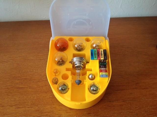 Reserve set auto lampen origineel van Opel nieuw, Auto-onderdelen, Verlichting, Opel, Nieuw, Ophalen of Verzenden