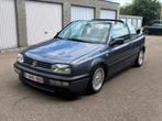 Golf 3 cabrio 1.8i oldtimer zeer proper, Auto's, Volkswagen, 4 zetels, Stof, Bedrijf, Handgeschakeld