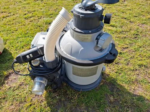 Alle benodigdheden voor een rond zwembad INTEX
366, Tuin en Terras, Zwembad-toebehoren, Zo goed als nieuw, Afdekzeil, Ophalen