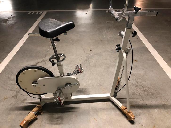 Vontage revalidatie fiets, Sport en Fitness, Fitnessmaterialen, Nieuw, Ophalen
