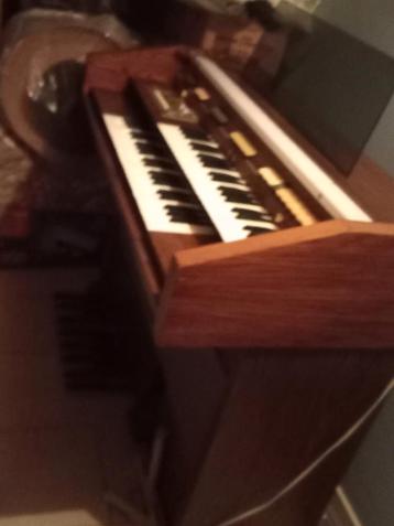 Electrische Orgel  beschikbaar voor biedingen