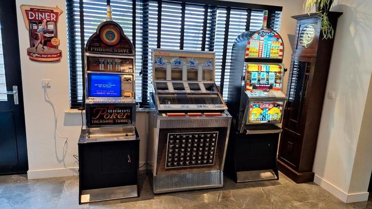 Gokkasten, jukebox one armed bandit, Verzamelen, Automaten | Jukeboxen, Zo goed als nieuw, Seeburg, Ophalen
