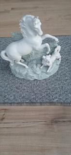 Posture ancienne biscuit, cheval et chien., Antiek en Kunst, Ophalen