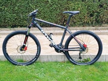 VTT B-Twin "Rockrider 520" beschikbaar voor biedingen