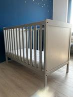 Babybed met matras, Kinderen en Baby's, Ophalen, Zo goed als nieuw