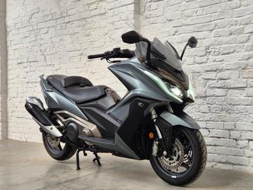 Kymco AK 550 1 an de garantie @motomobilia