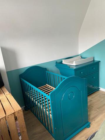 Babykamer - bed + commode, Enlèvement, Utilisé, Garçon ou Fille