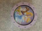 Horloge murale rose avec images de 3 personnages Disney., Enlèvement, Neuf, Pendule ou Horloge