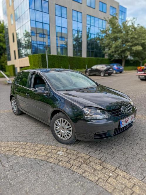 Volkswagen golf 5, 1.6 essence, manuelle, Auto's, Volkswagen, Particulier, Golf, ABS, Airbags, Airconditioning, Alarm, Apple Carplay
