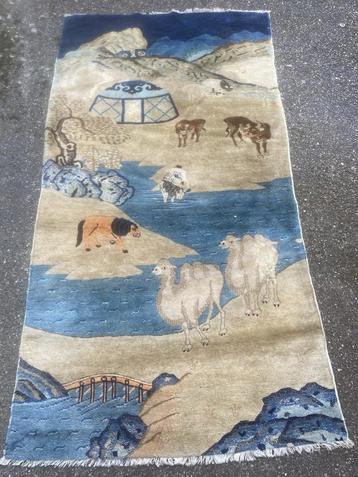 Prachtig antiek zeldzaam Chinees Tao Pao handgeknoopt tapijt beschikbaar voor biedingen