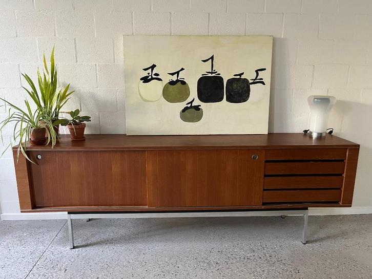 Vintage dressoir Sideboard Ca Jaren 60 met chromen onderstel, Huis en Inrichting, Kasten | Dressoirs, Gebruikt, 200 cm of meer