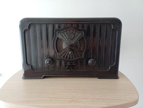 Antieke radio in bakeliet Telefunken Type 340W “Katzenkopf”, Antiek en Kunst, Antiek | Tv's en Audio, Ophalen