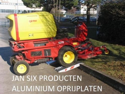 Alu. oprijplaten 800 x 300 cap 3000 kg / paar type 80/08sh g, Tuin en Terras, Zitmaaiers, Nieuw, Ophalen
