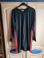 Nieuwe zwarte sweatjurk maat 40/42, Neuf, Taille 38/40 (M), Enlèvement ou Envoi, Longueur genou