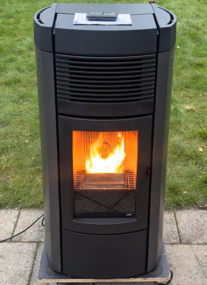 Pelletkachel MCZ MUSA Comfort Air 12kW met 3 ventilator!, Huis en Inrichting, Kachels, Zo goed als nieuw, Ophalen
