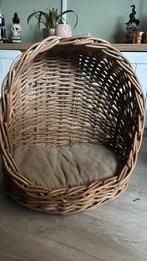 Rieten kattenmand met kussentje, Ophalen, Zo goed als nieuw, Riet