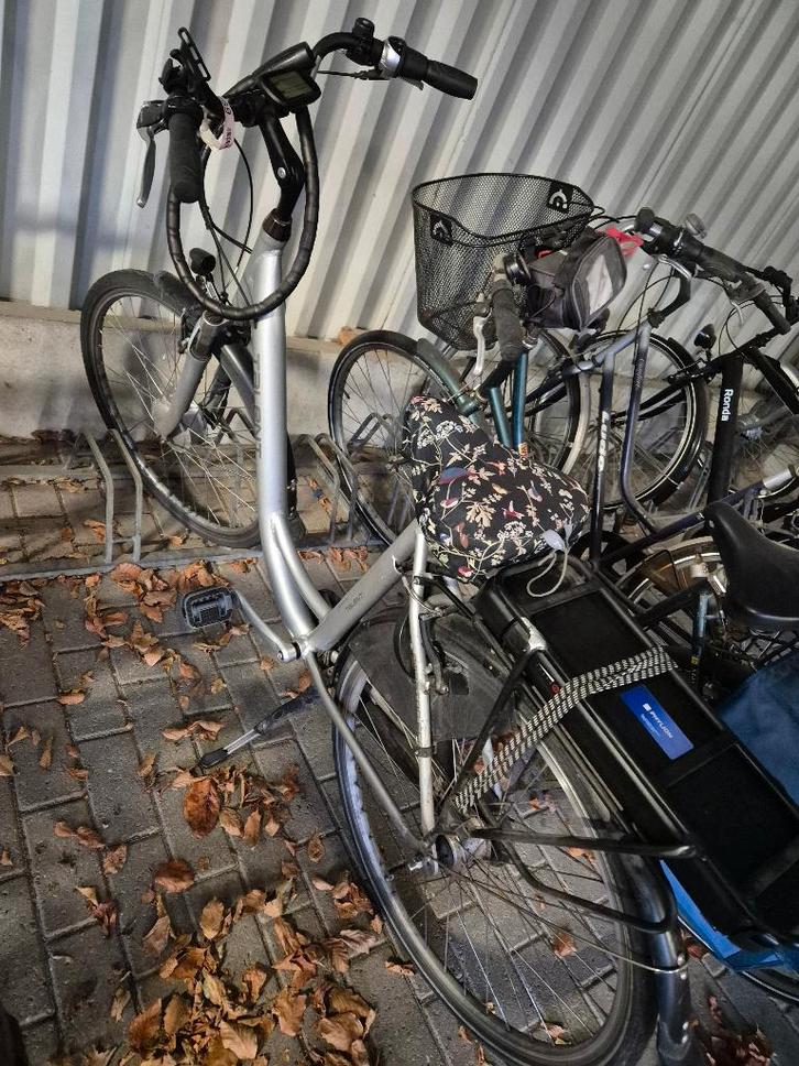 Elektrische fiets Talent, Fietsen en Brommers, Elektrische fietsen, Gebruikt, Overige merken, 30 tot 50 km per accu, Ophalen