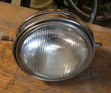 koplamp en achterlicht    modellen 1979 -t/m 1984  beschikbaar voor biedingen