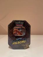 Detective pikachu tin (charizard gx), Hobby en Vrije tijd, Verzamelkaartspellen | Pokémon, Verzenden, Nieuw, Boosterbox, Foil