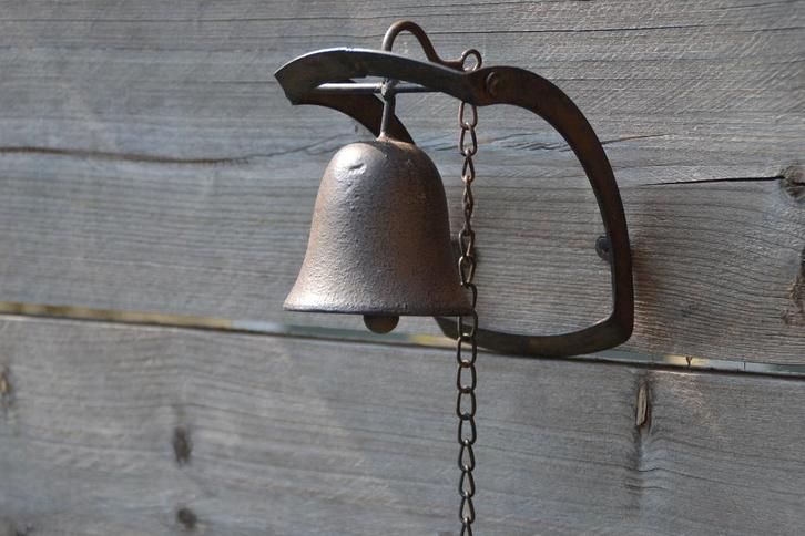 Deurbel - Sober - Landelijk gietijzeren Tuindeurbel, Maison & Meubles, Sonnettes, Neuf, Sans fil, Enlèvement ou Envoi