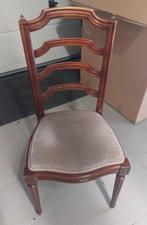 4 stoelen + 2 te herstellen, Antiek en Kunst, Ophalen
