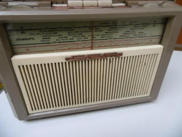 RADIO VINTAGE SBR de 1960 -FM-GO-MOY POUR COLLECT. DECO, Envoi