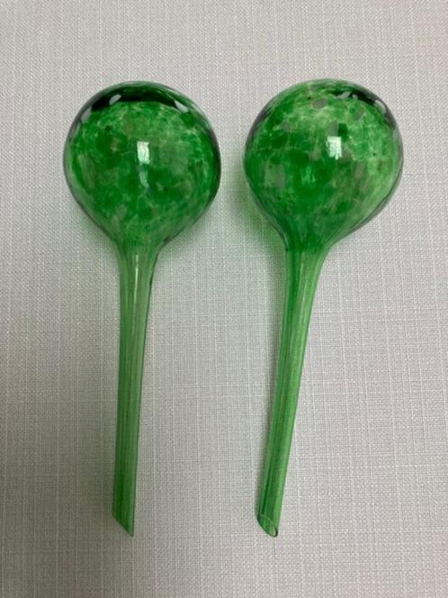 Twee bewateringsbollen, Huis en Inrichting, Kamerplanten, Overige soorten, Minder dan 100 cm, Ophalen of Verzenden