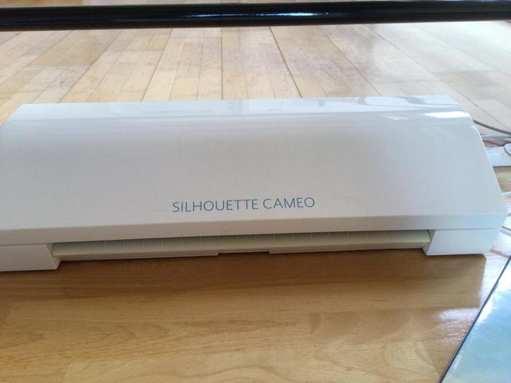 Cameo silhouette, Hobby en Vrije tijd, Knutselen, Gebruikt, Knutselwerk, Ophalen