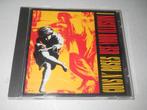 CD - GUNS N ROSES - USE YOUR ILUSION  1, Cd's en Dvd's, Cd's | Hardrock en Metal, Ophalen of Verzenden, Zo goed als nieuw