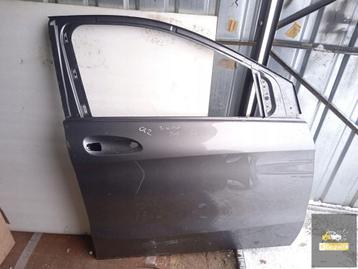 Mercedes B-klasse W246 rechter voordeur beschikbaar voor biedingen