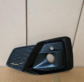Rooster Audi A5 B9 F5 8W Facelift S-line S5 Links 8W6807681T beschikbaar voor biedingen