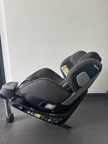 Recaro Salia  (max 18kg)  Carbon Black beschikbaar voor biedingen