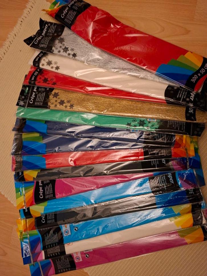 16 stuks crêpe papier nieuwe verpakkingen, Hobby en Vrije tijd, Knutselen, Nieuw, Materiaal, Ophalen