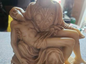 Une statue  beschikbaar voor biedingen