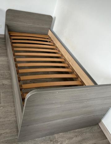 Meegroeibed Luca Grijs, Kinderen en Baby's, Kinderkamer | Bedden, Ophalen, 85 tot 100 cm, Gebruikt, Lattenbodem