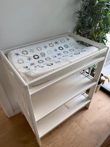 Luiertafel ikea beschikbaar voor biedingen