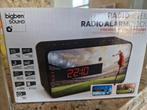 Bigben - kinder Wekkerradio Voetbal - 3 Wisselbare Panelen, Elektronische apparatuur, Wekkers, Ophalen of Verzenden, Gebruikt
