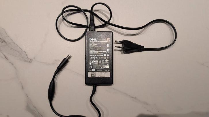 Adaptateur pour ordinateur portable Dell PA-12 - 65 W (voitu, Informatique & Logiciels, Chargeurs d'ordinateur portable, Utilisé