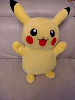 Grande peluche Pokémon Pikachu Tomy 2011, Hobby & Loisirs créatifs, Comme neuf, Enlèvement ou Envoi