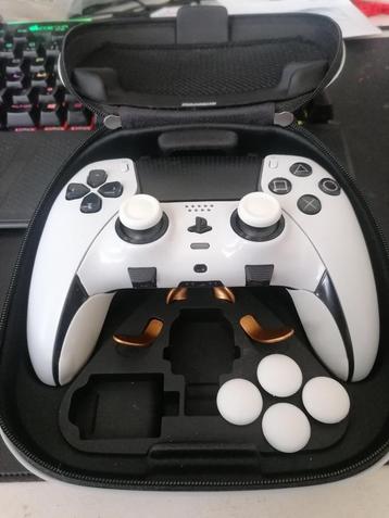 Dualsense Edge - PS5 PRO Controller Goud en Wit beschikbaar voor biedingen