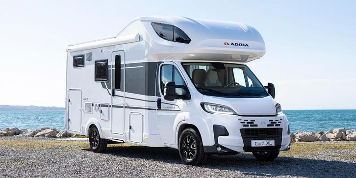 Adria Coral XL 600DP 19500km/hyperuitger/6pl/autom/heavychas, Caravans en Kamperen, Mobilhomes, Particulier, tot en met 6, Alkoof