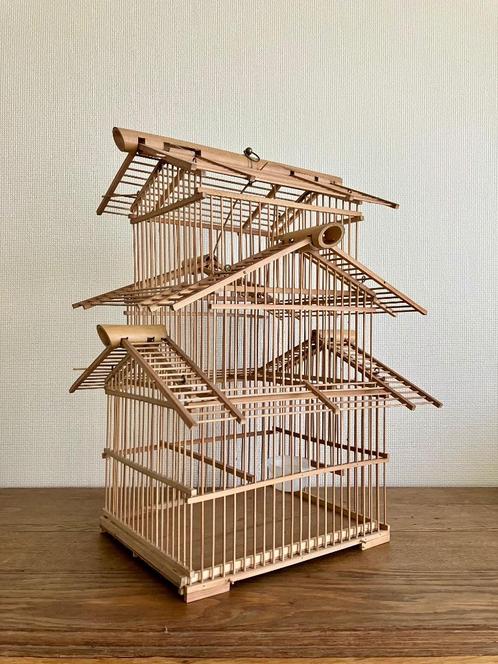 Vogelkooi in hout en bamboe, Dieren en Toebehoren, Vogels | Hokken en Kooien, Vogelkooi, Hout, Ophalen