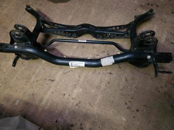 Achter frame vw golf 6 en voorste stabilisatie  beschikbaar voor biedingen