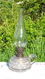 petite lampe a main au petrole en verre, Antiquités & Art, Antiquités | Éclairage, Enlèvement ou Envoi