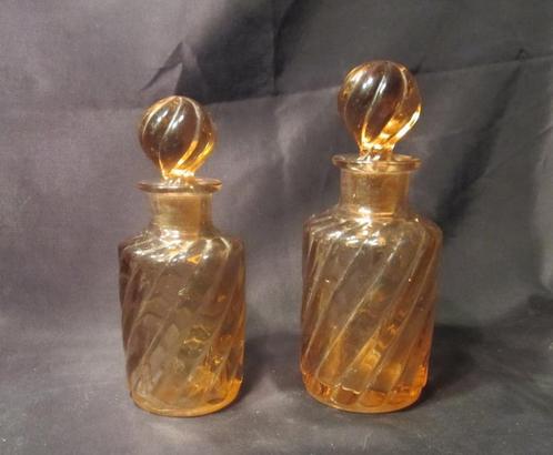 Antieke Baccarat rozaline parfumflessen art nouveau,ca 1890, Antiek en Kunst, Antiek | Glaswerk en Kristal, Verzenden